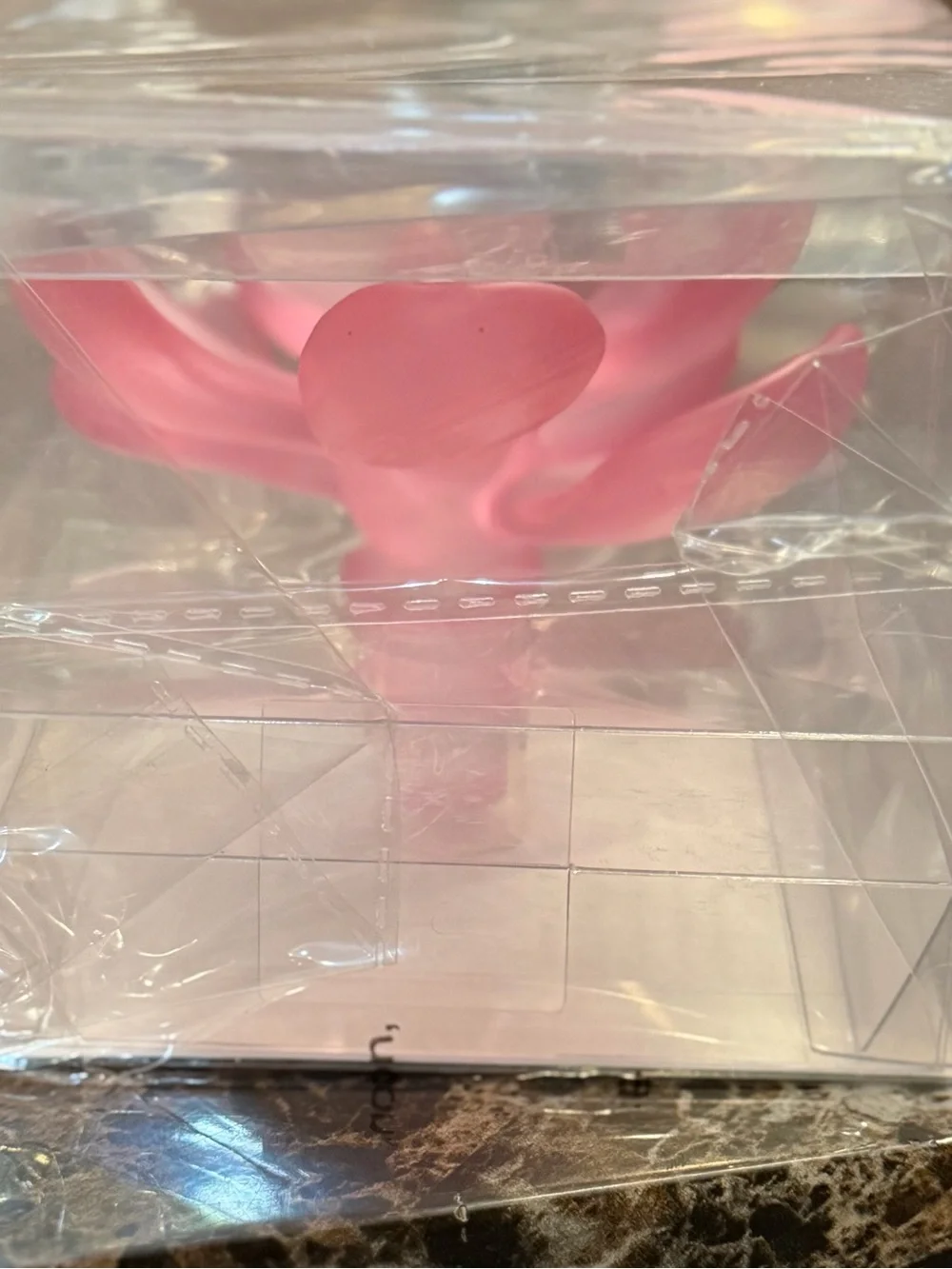 Lilly Pulitzer Flower Wine Stopper… FEATURED IN CONCH SHELL PINK